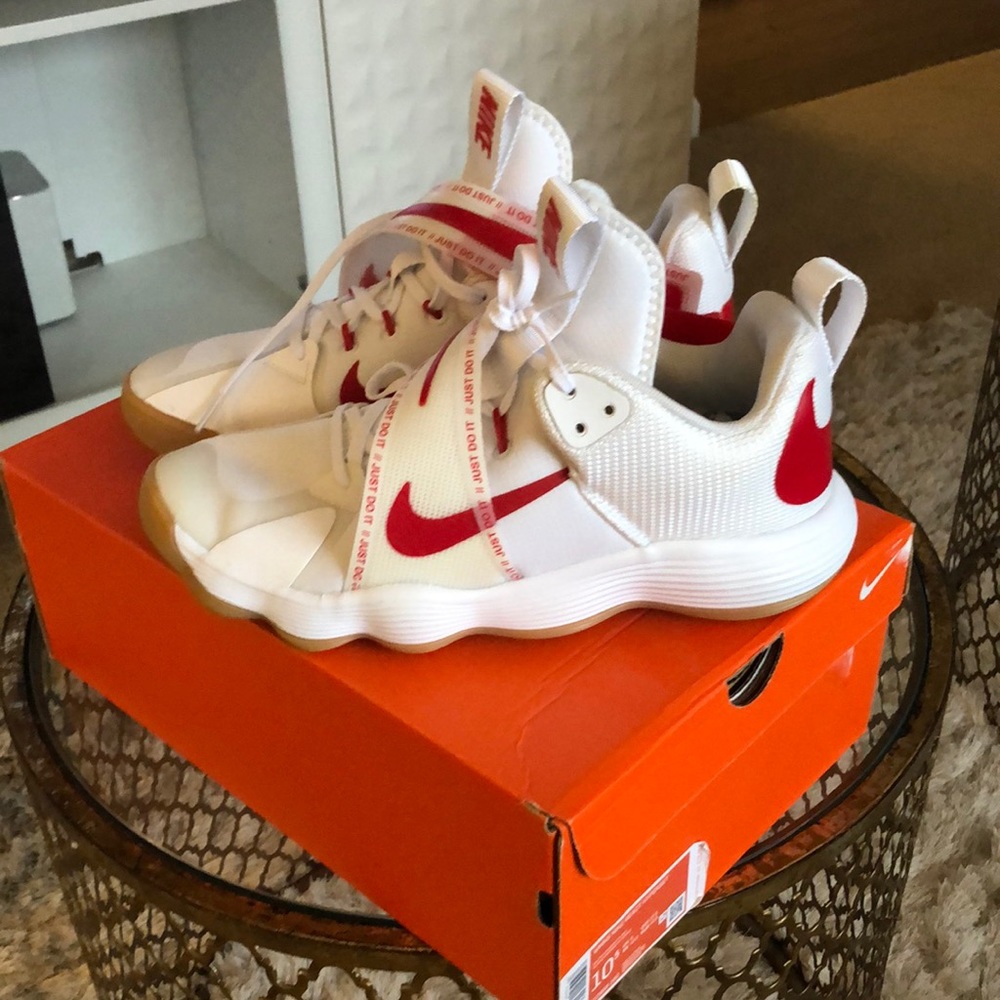 Nike Hyperset Volleyball Shoes